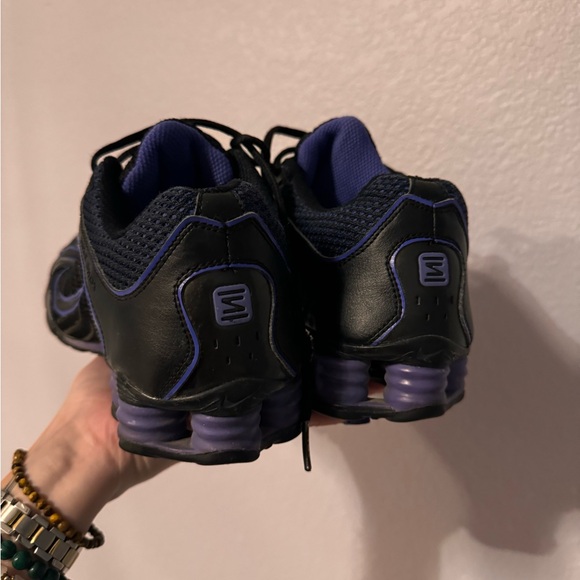 Nike - Picture 5 of 7